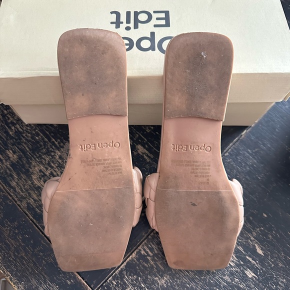 Open Edit Lucca Slide - Picture 3 of 5